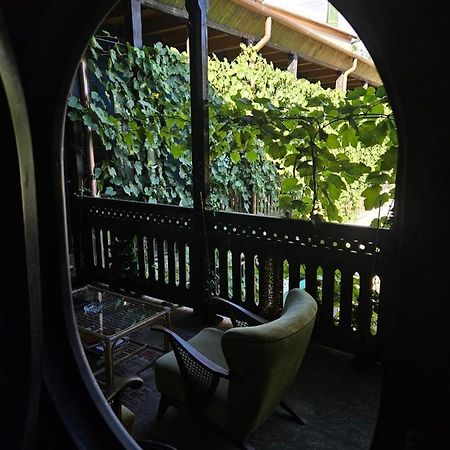 Local Hotel Tbilisi Zewnętrze zdjęcie